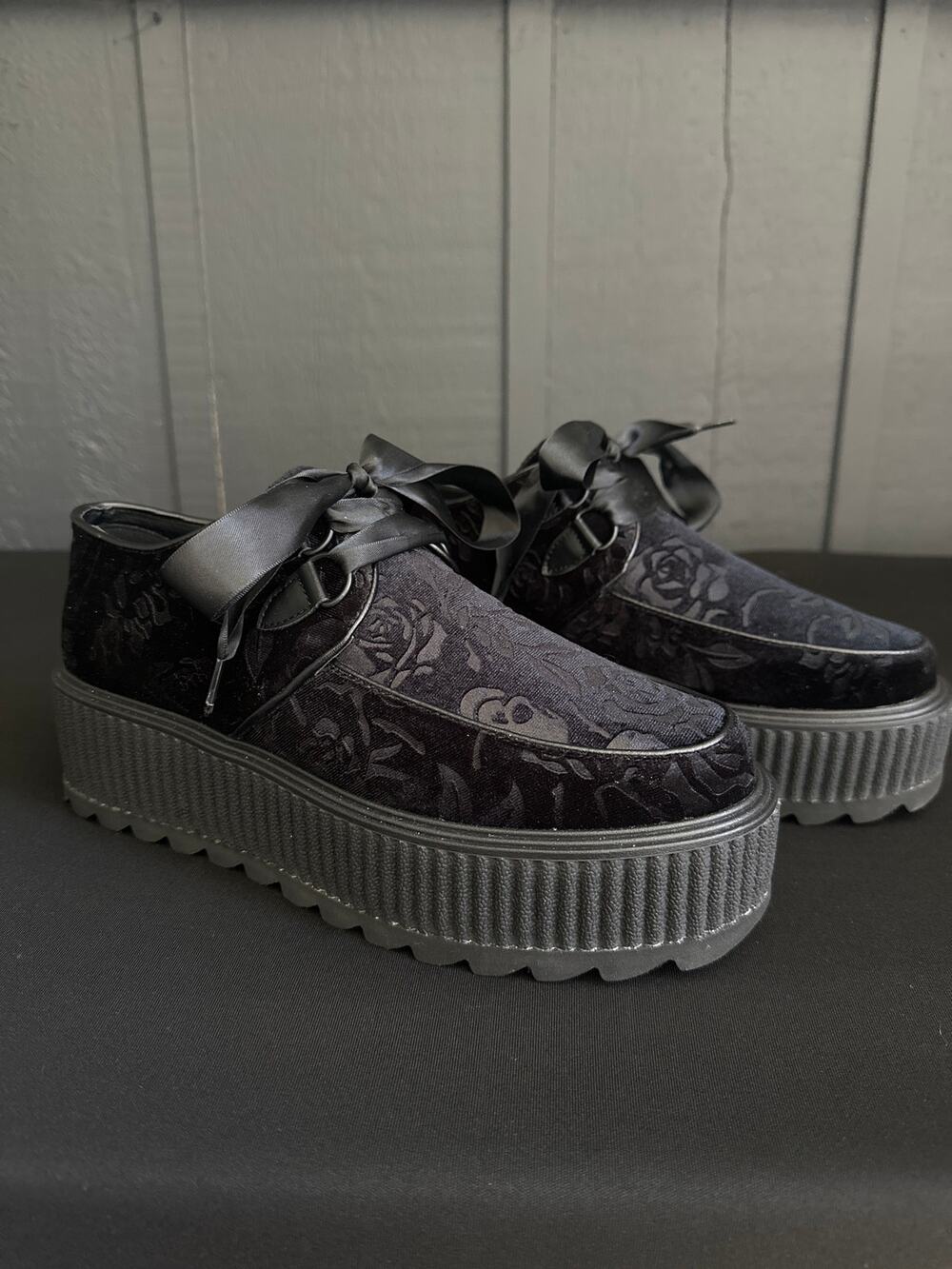 Killstar Vampire’s Kiss Black Velvet Rose Platform Creepers Size 8